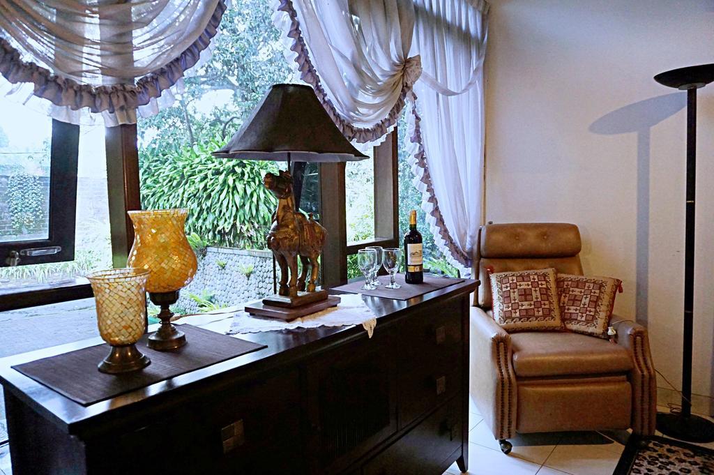 Alam Cipanas Rumah liburan Puncak